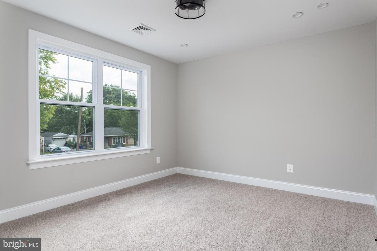 819 Cherry Lane photo 33