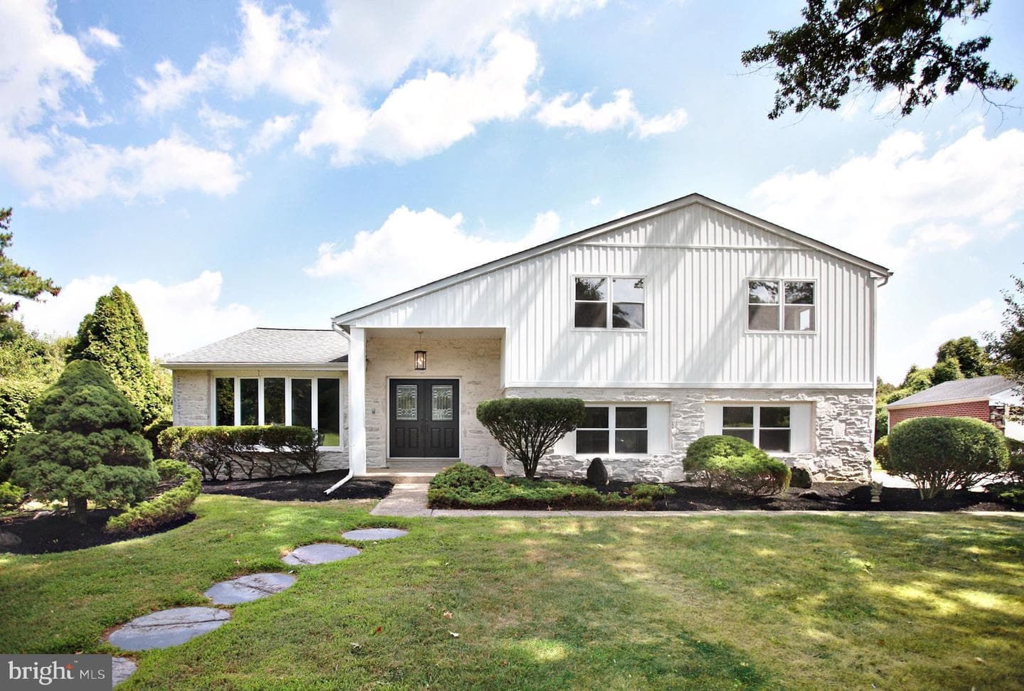 3945 Blue Bird Road photo 2