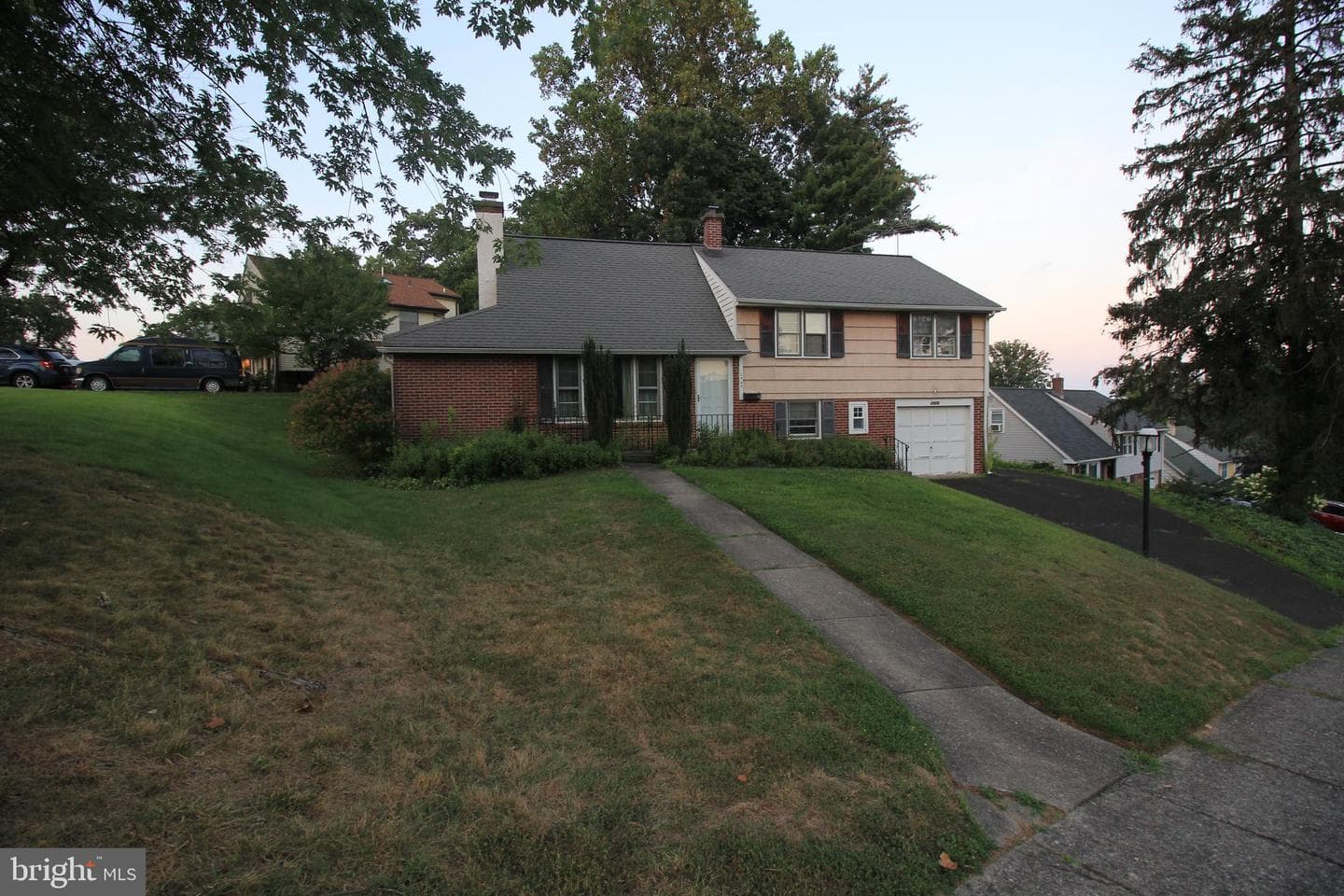 2949 Grisdale Road photo 4
