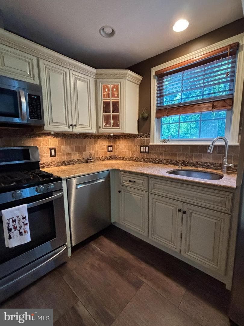 3505 Whitehall Drive photo 13