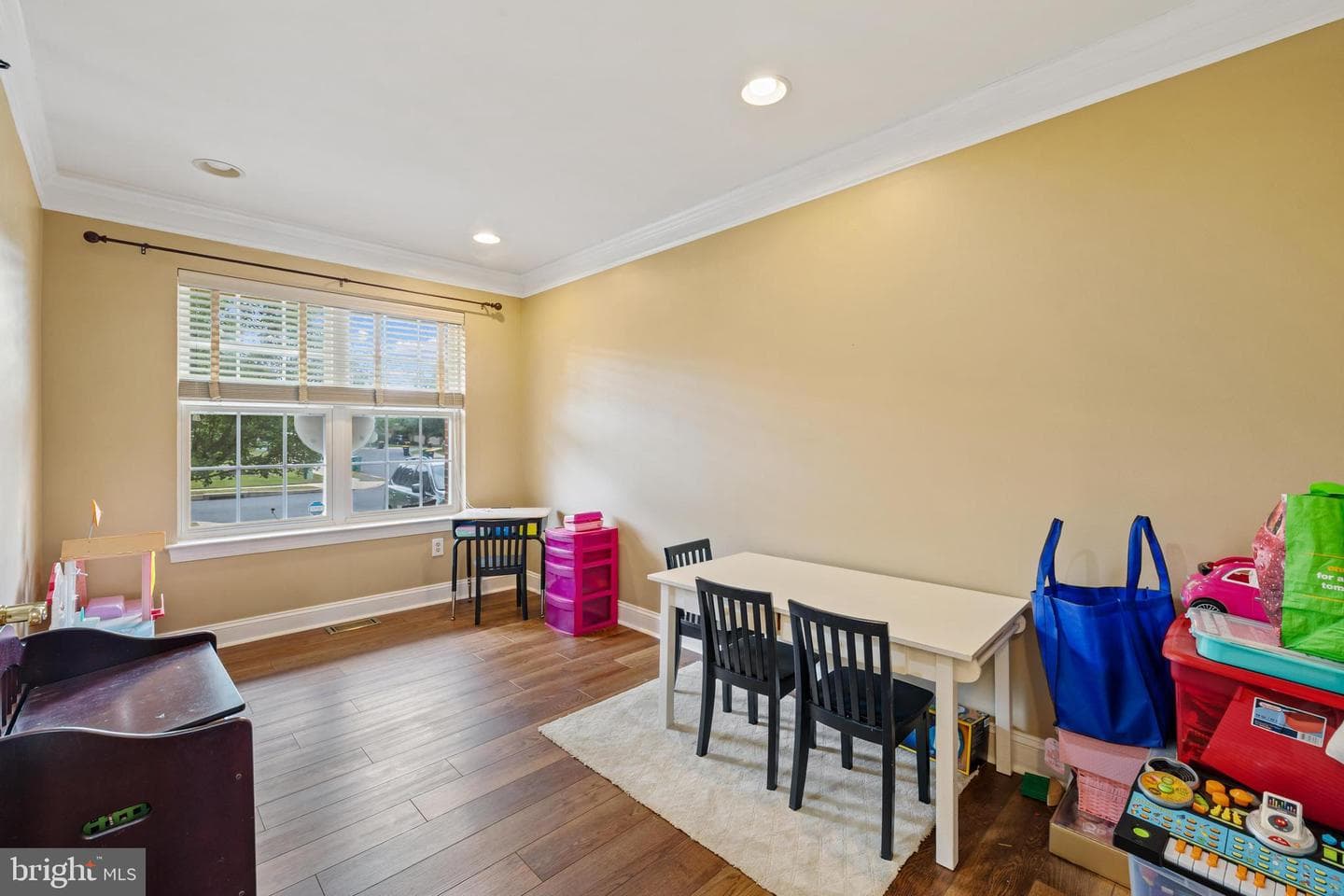 305 Manor Road photo 12