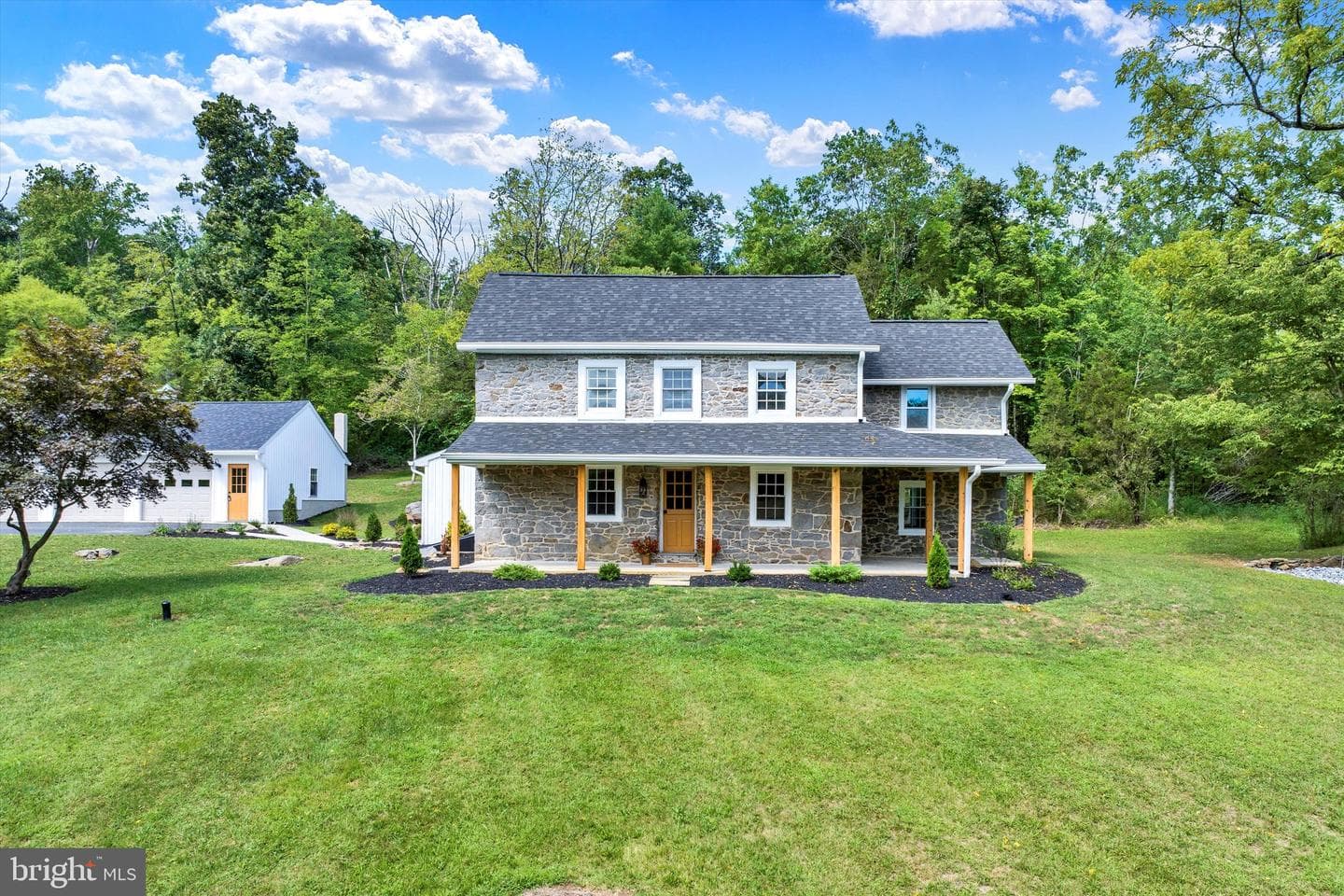 1715 Gravel Pike photo 3