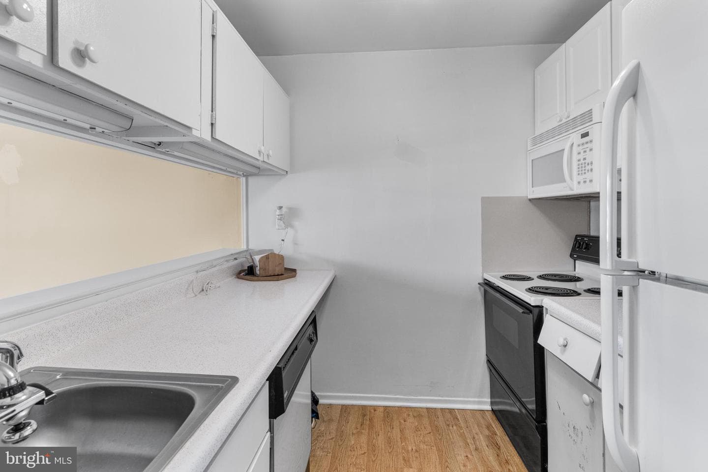 1570 The Fairway #402e photo 10