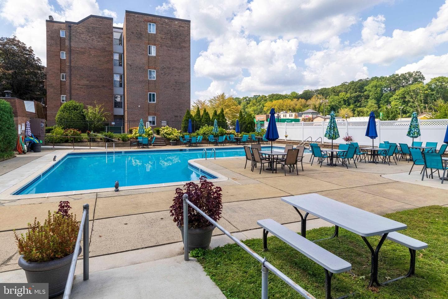1570 The Fairway #402e photo 18