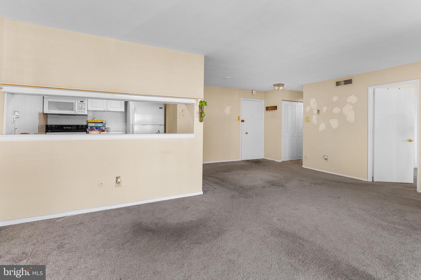 1570 The Fairway #402e photo 9