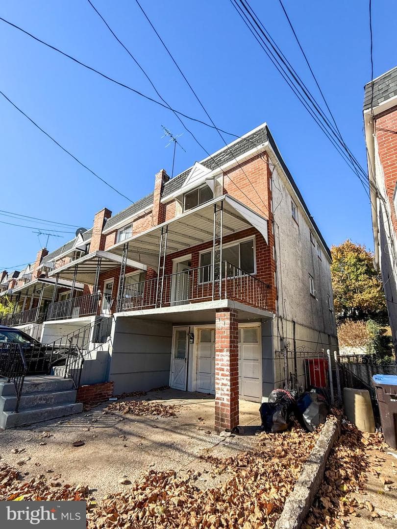 825 Kohn Street photo 2