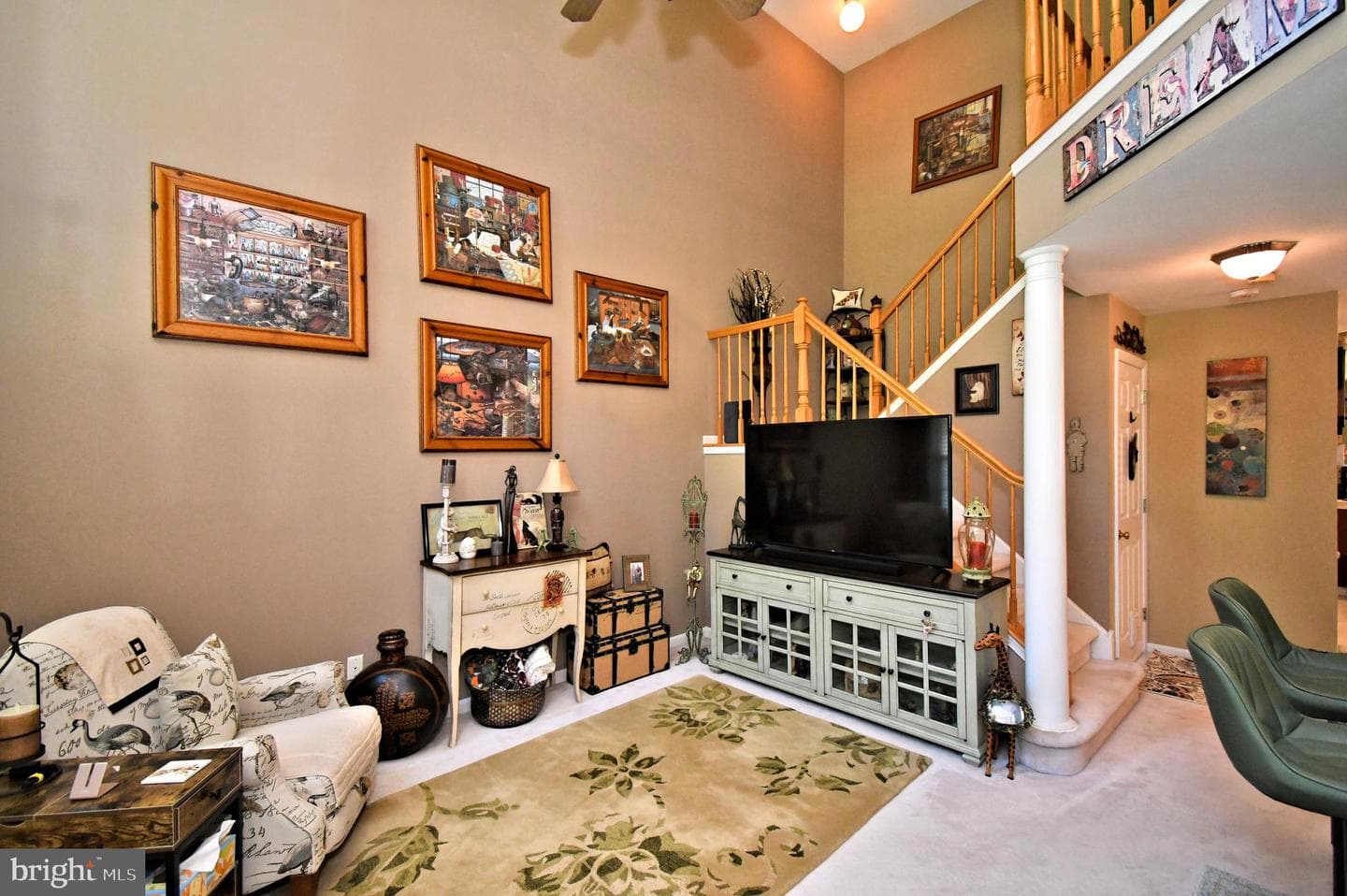 708 Ascot Court photo 17