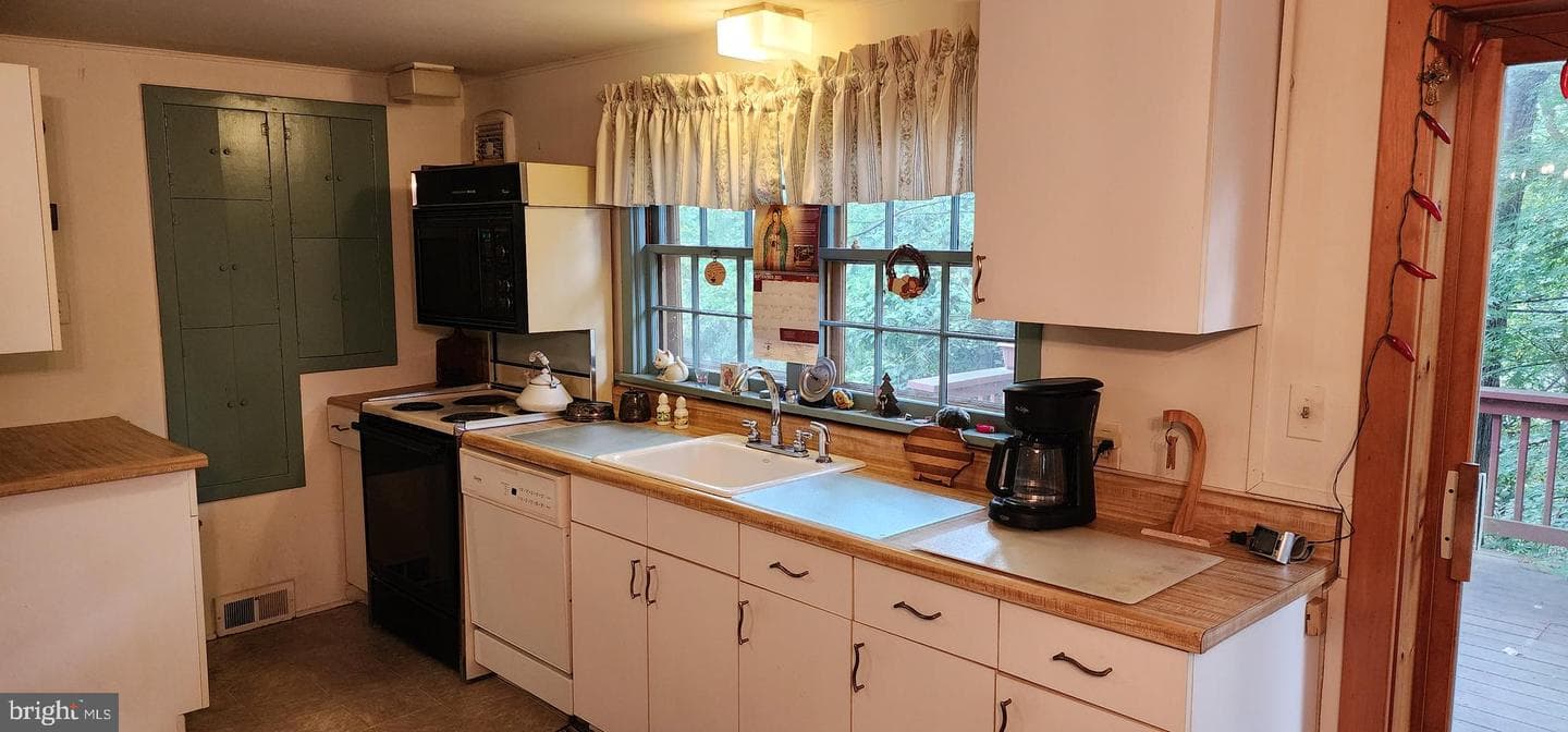 1505 Edge Hill Road photo 9