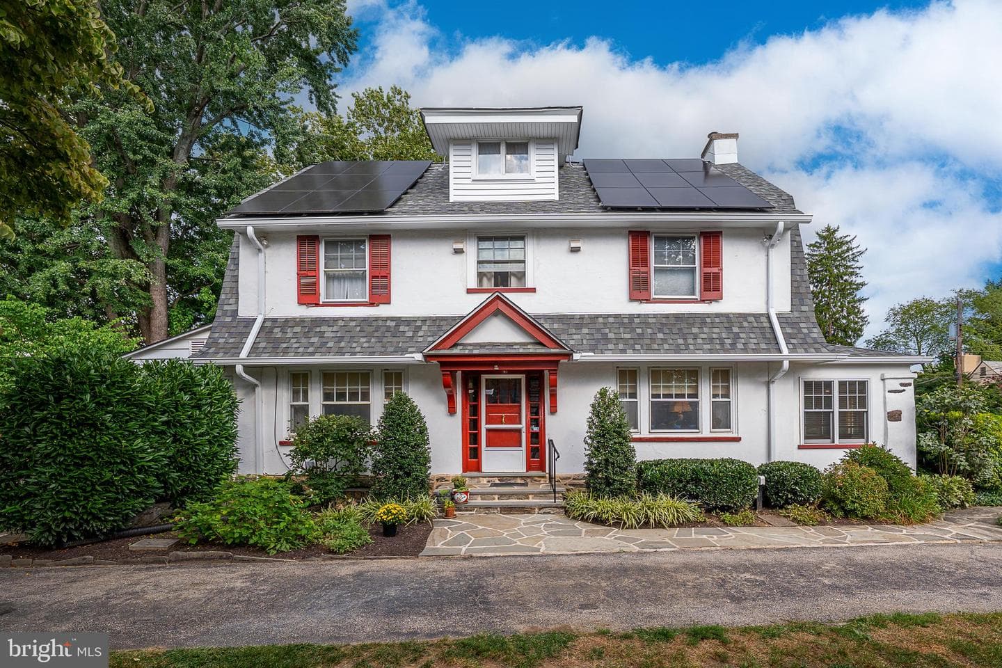 9 Shirley Road photo 2