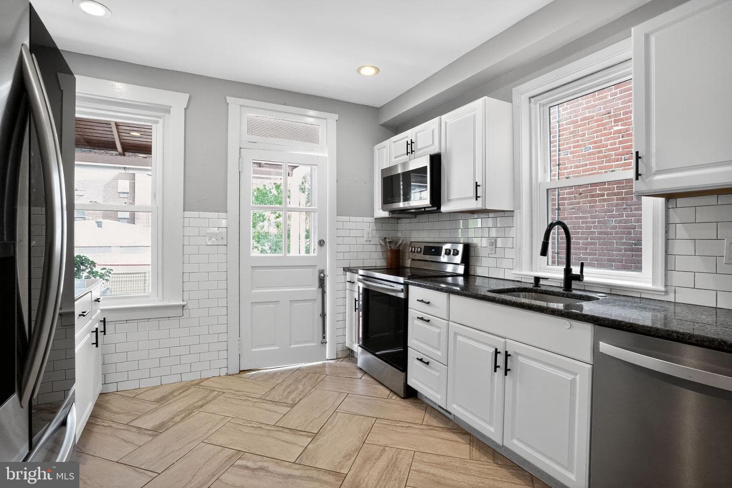 68 Hillside Avenue photo 16