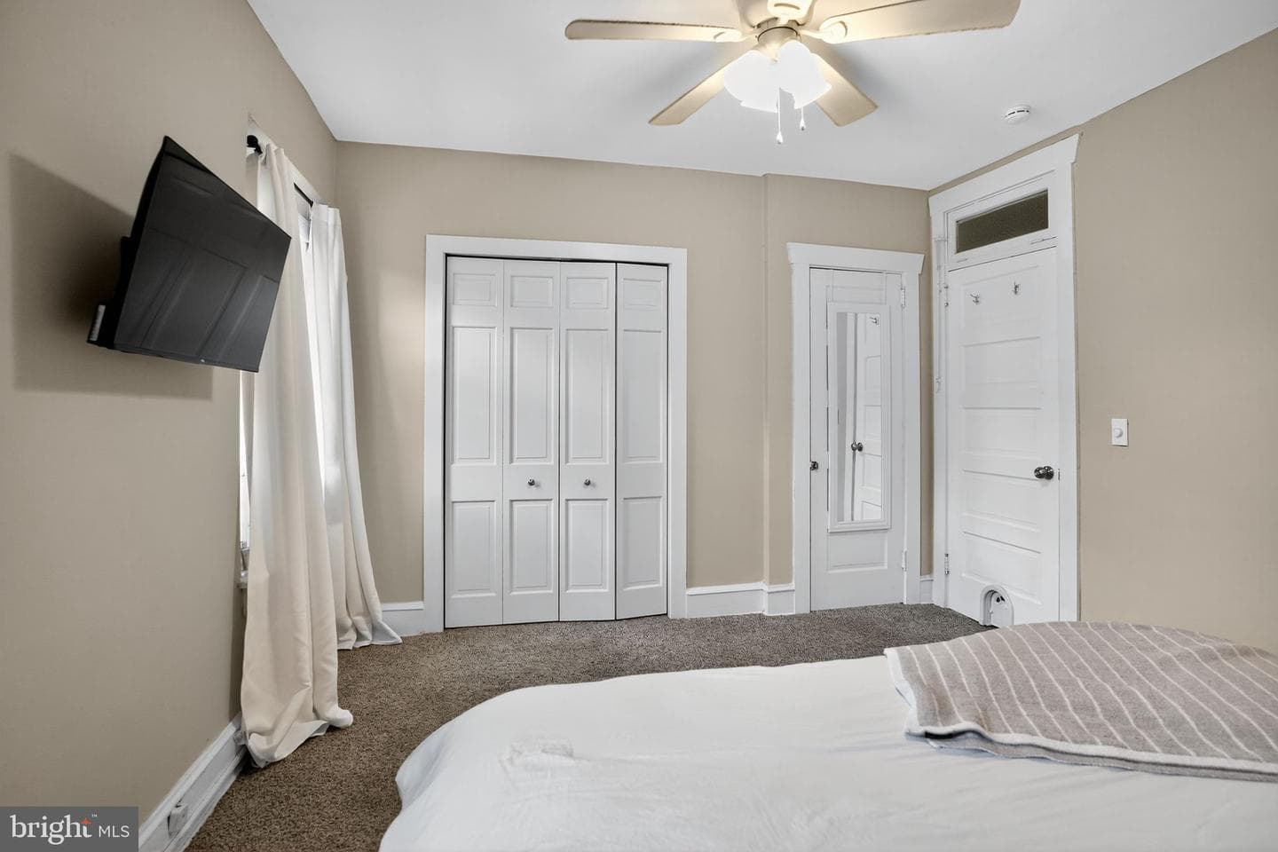 68 Hillside Avenue photo 19