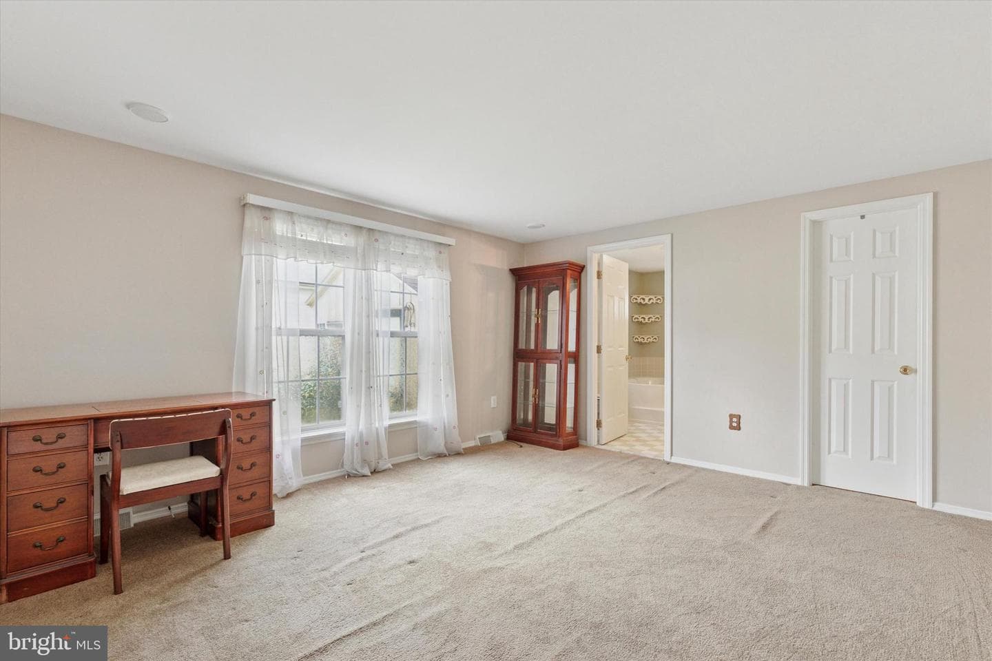 2022 Longwood Place #2022 photo 13