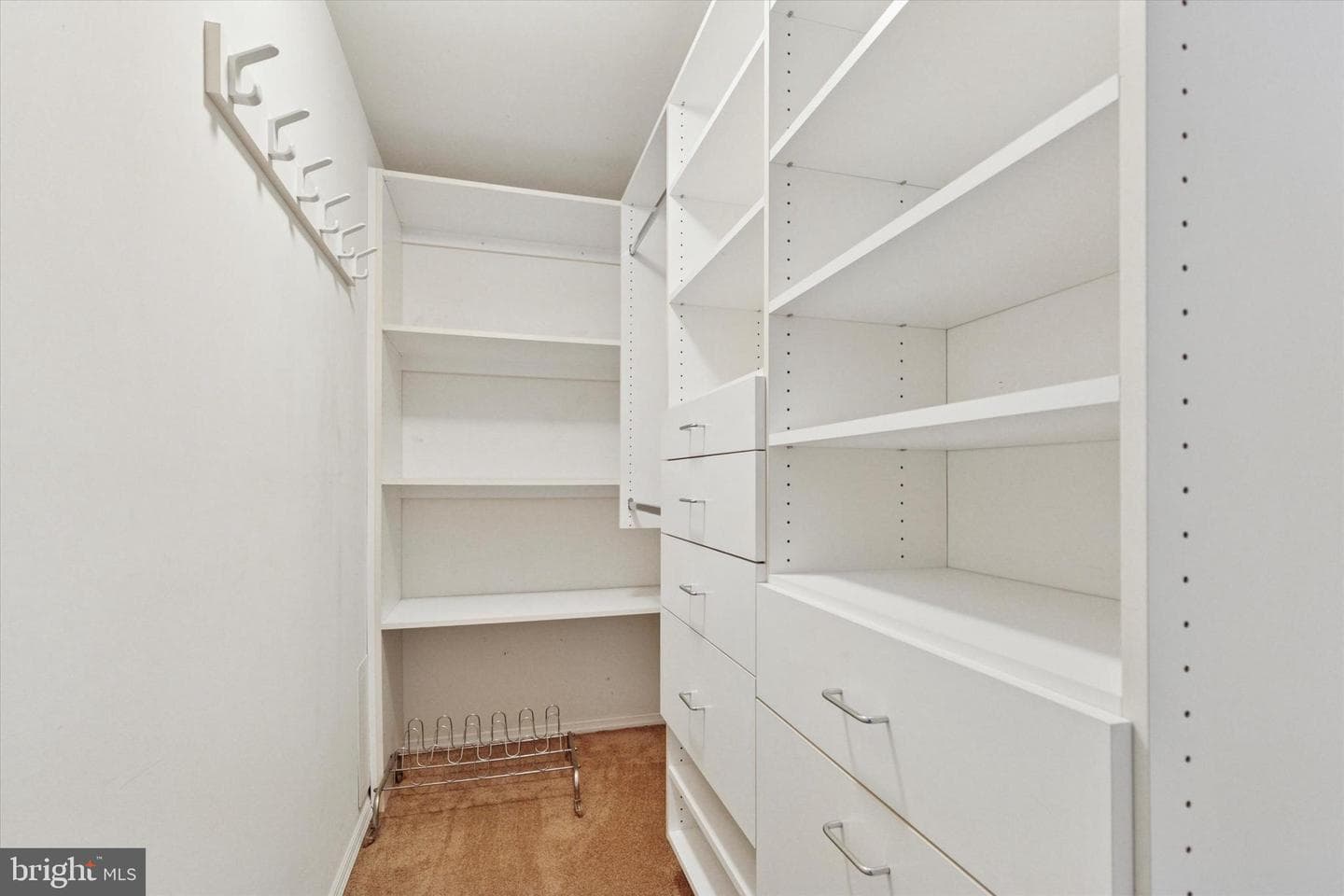 2022 Longwood Place #2022 photo 15