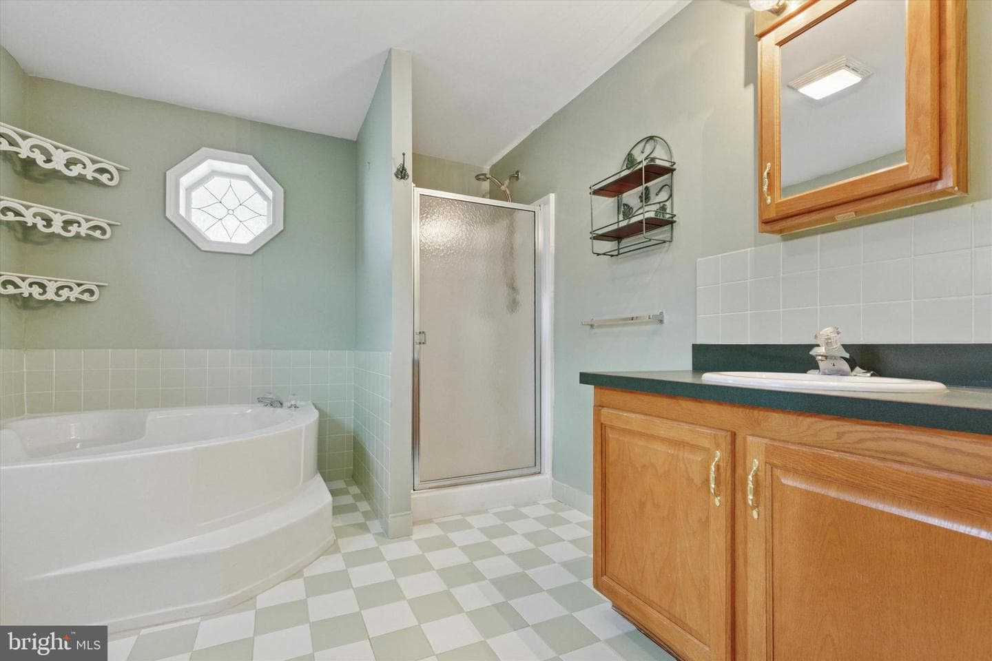 2022 Longwood Place #2022 photo 16
