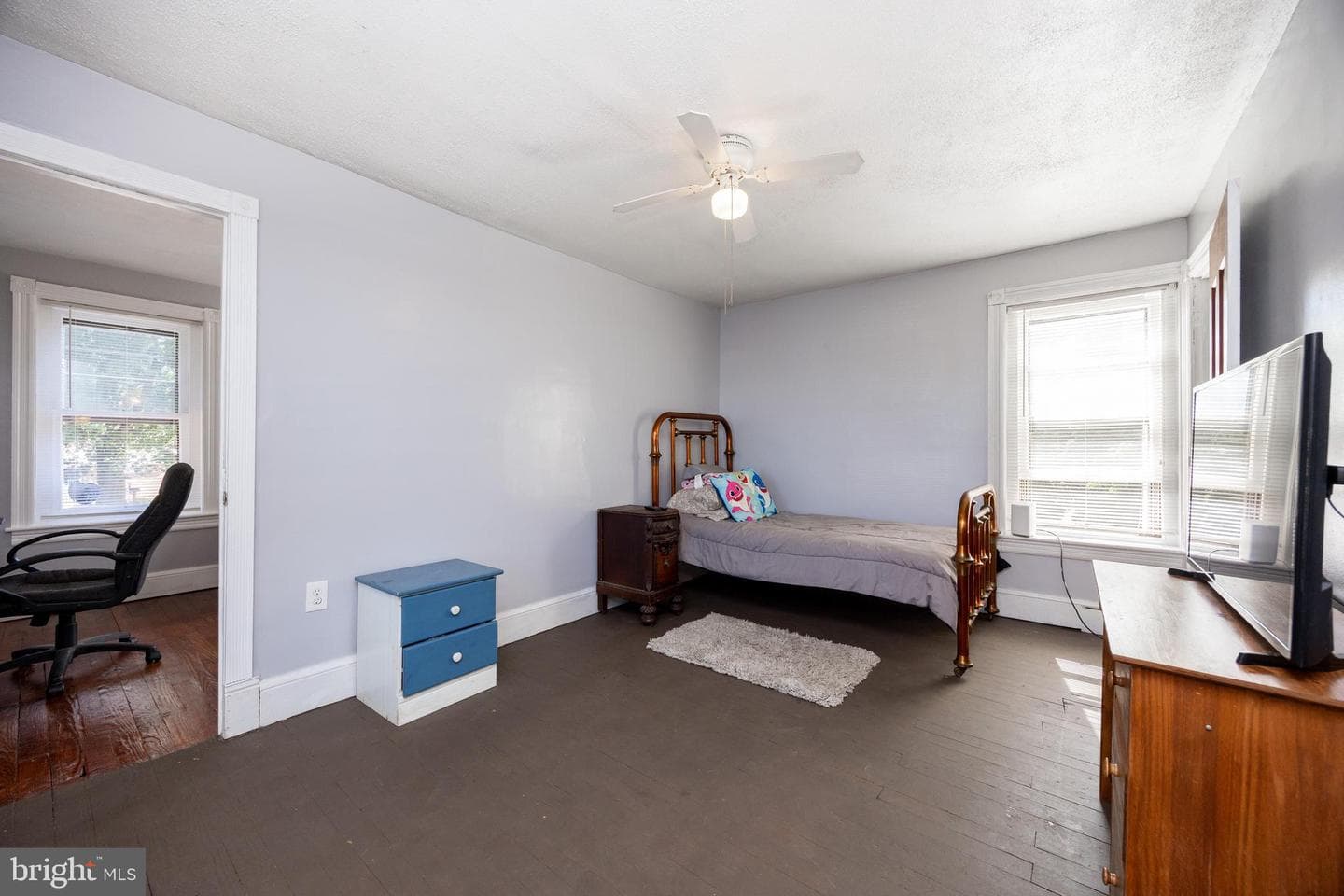 1084 Center Avenue photo 16