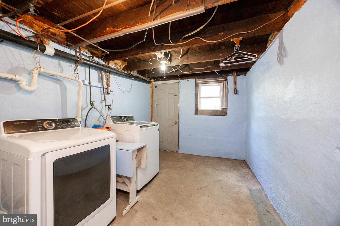 1084 Center Avenue photo 24