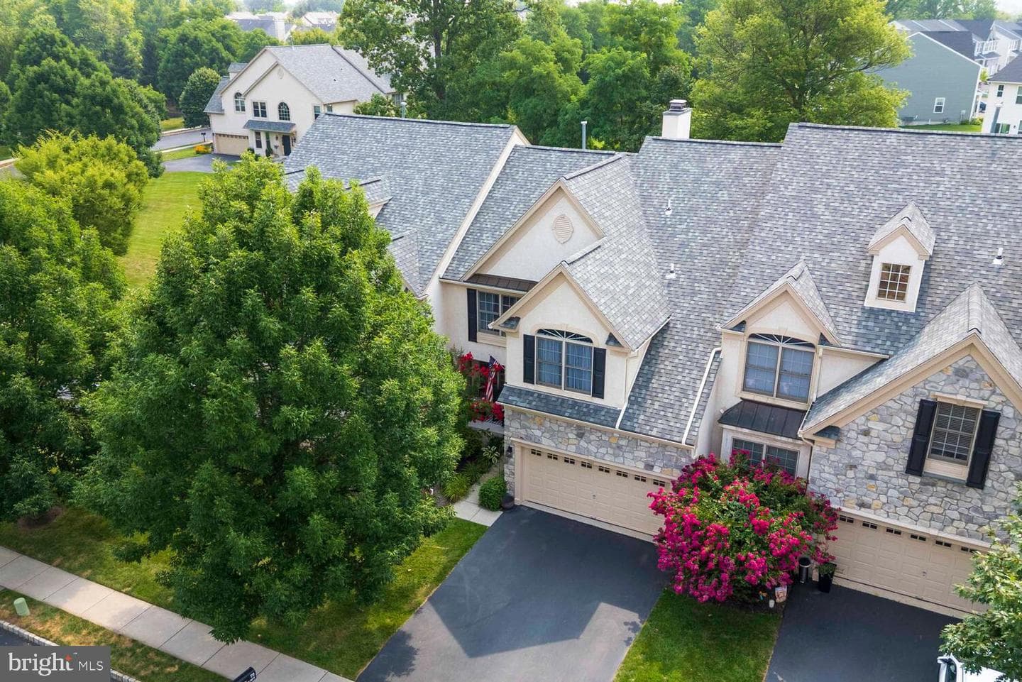 72 Brownstone Drive photo 41