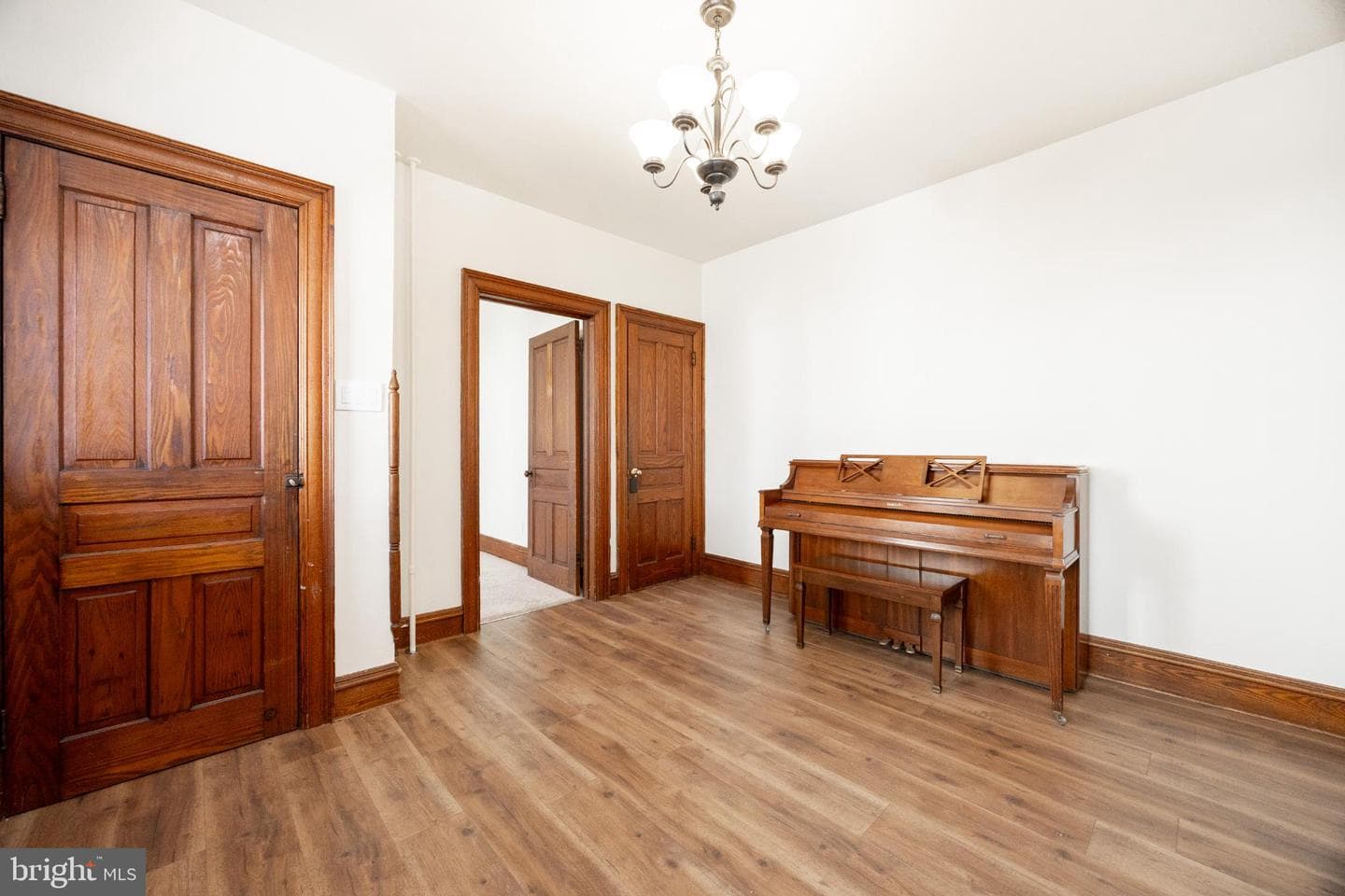 314 3rd Street photo 15
