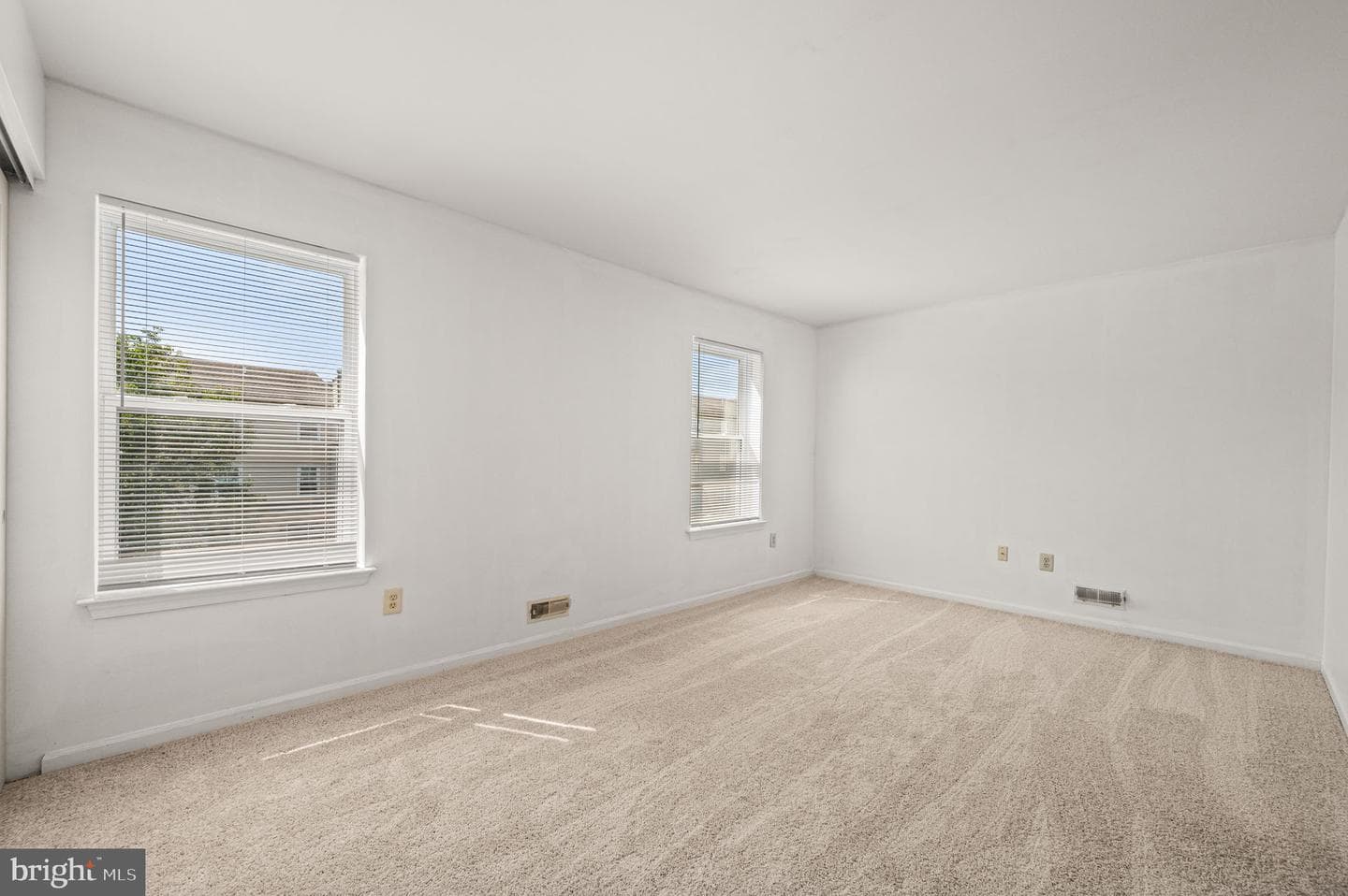 218 Parkview Drive photo 12