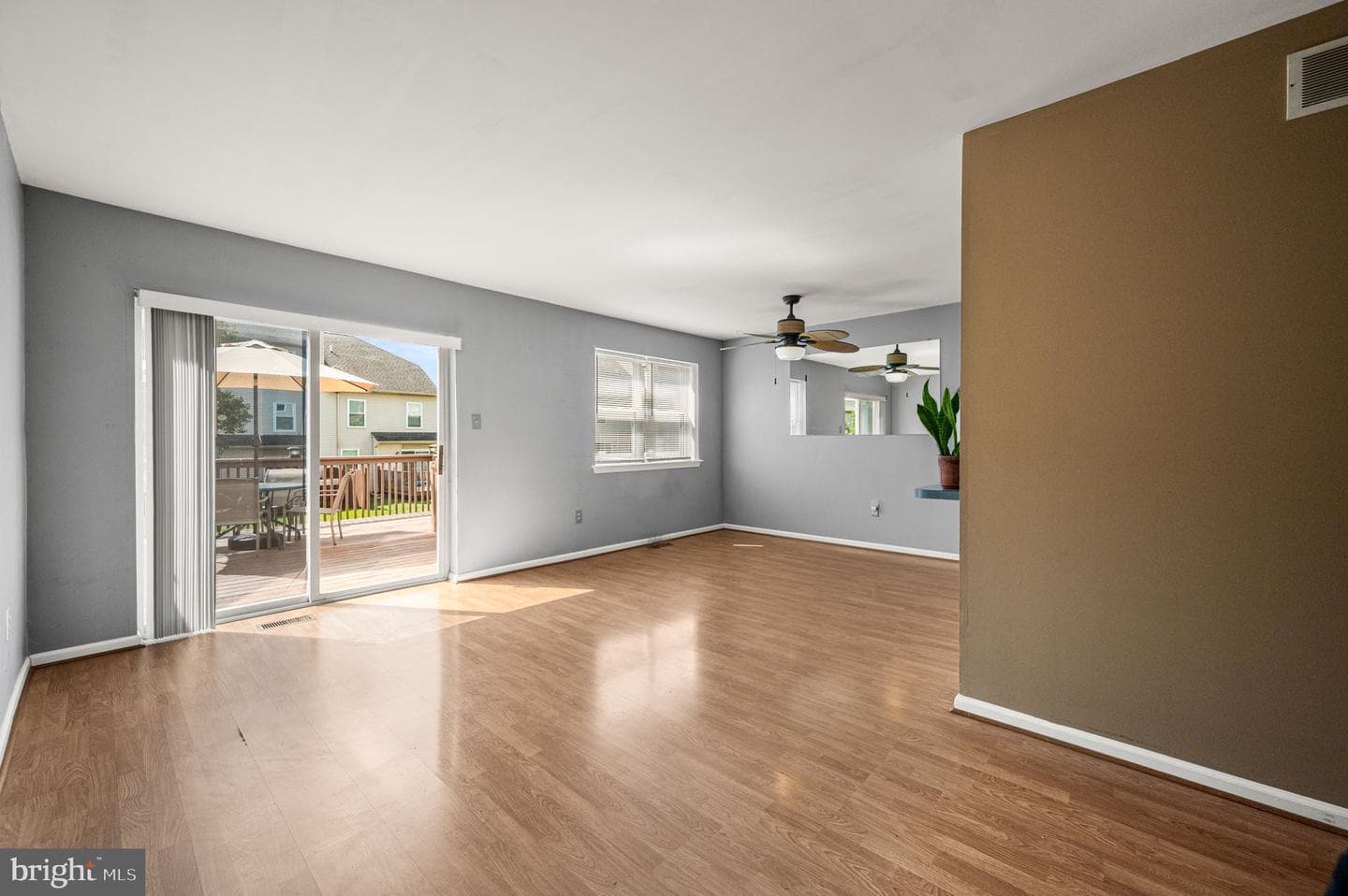 218 Parkview Drive photo 9