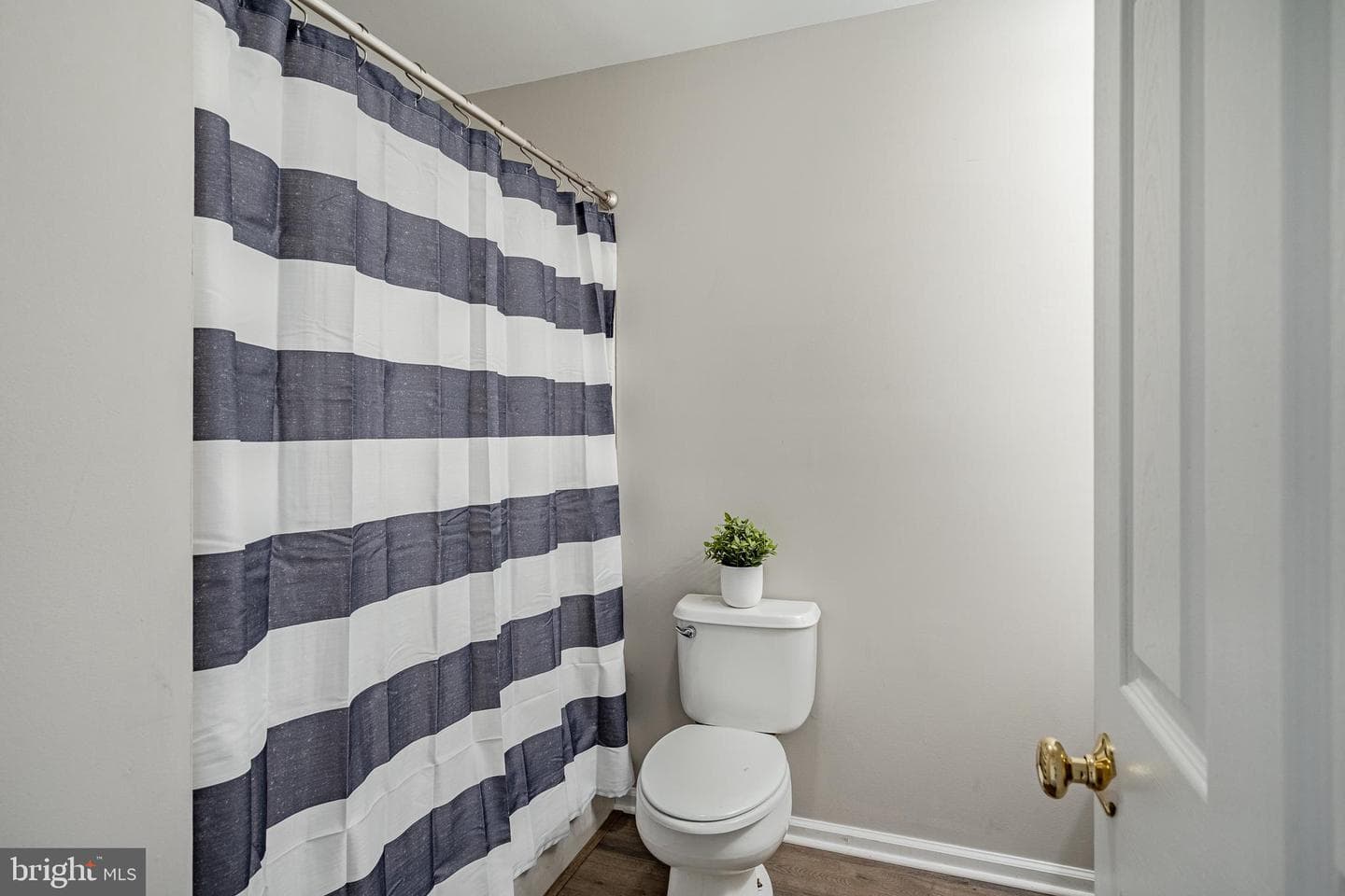 1008 Vanguard Drive photo 21