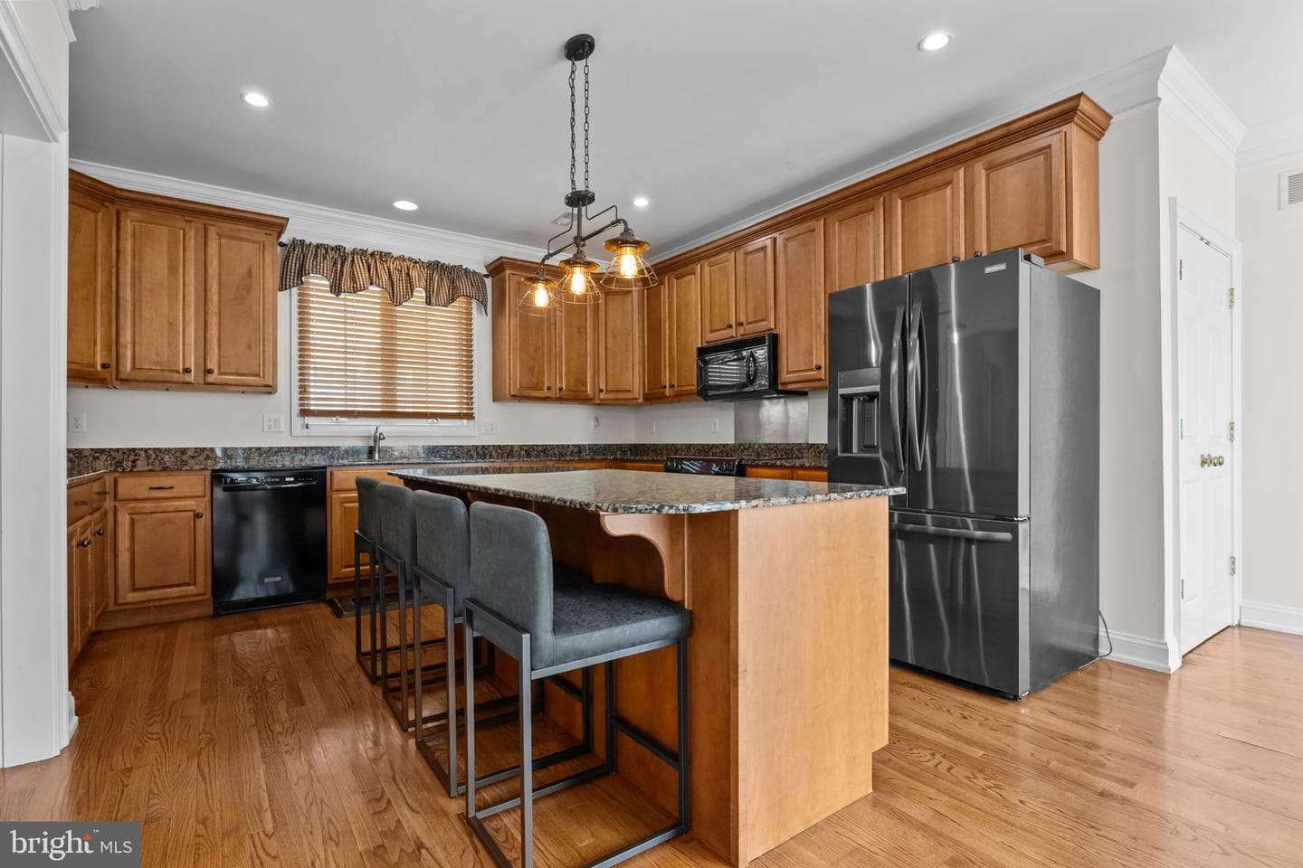 3541 Reading Way photo 12
