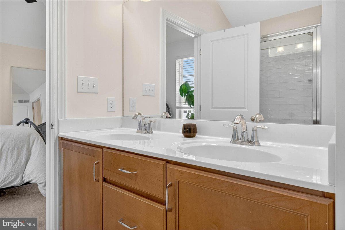 169 Larrabee Way photo 20