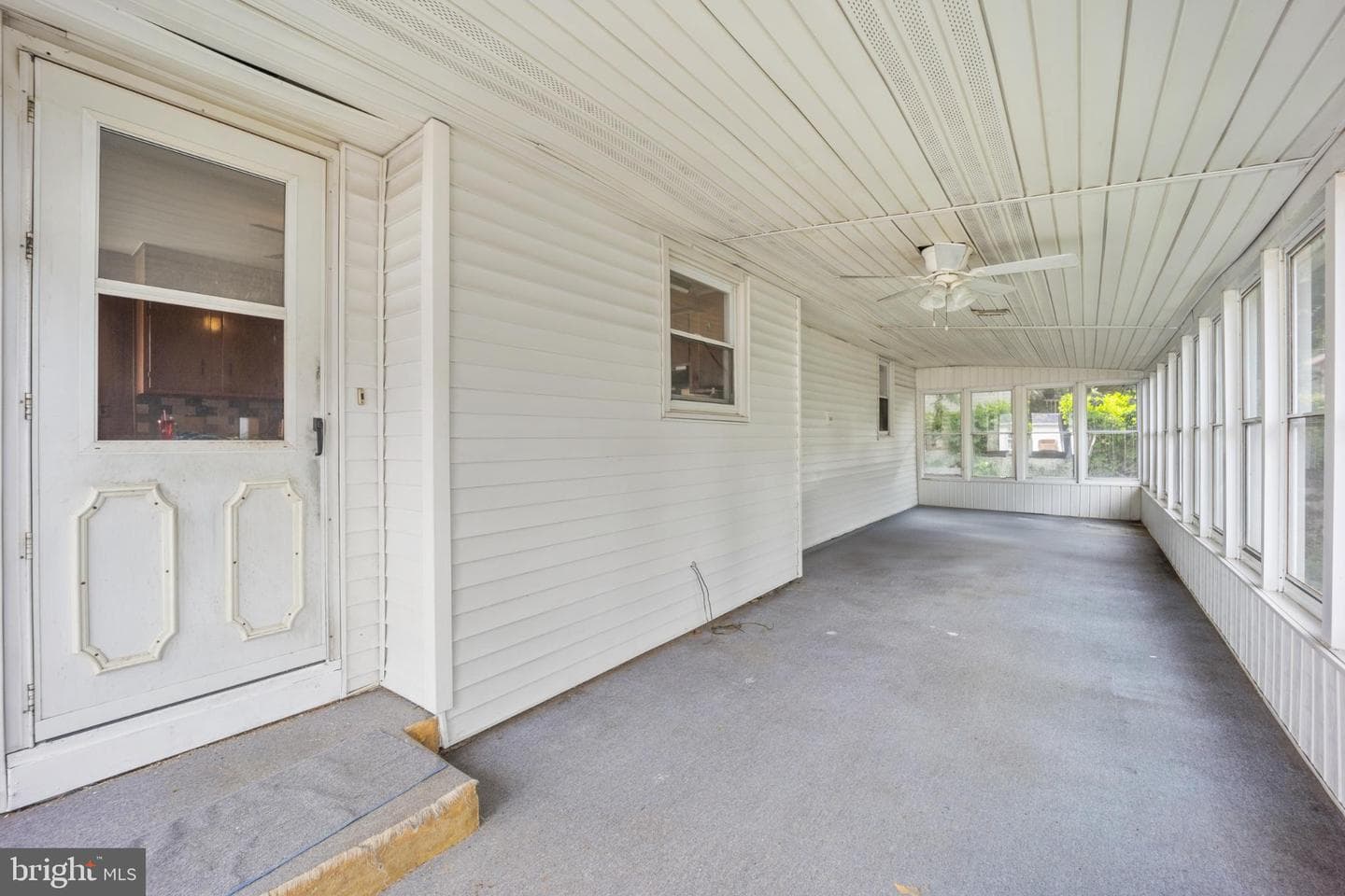 906 Maple Avenue photo 30