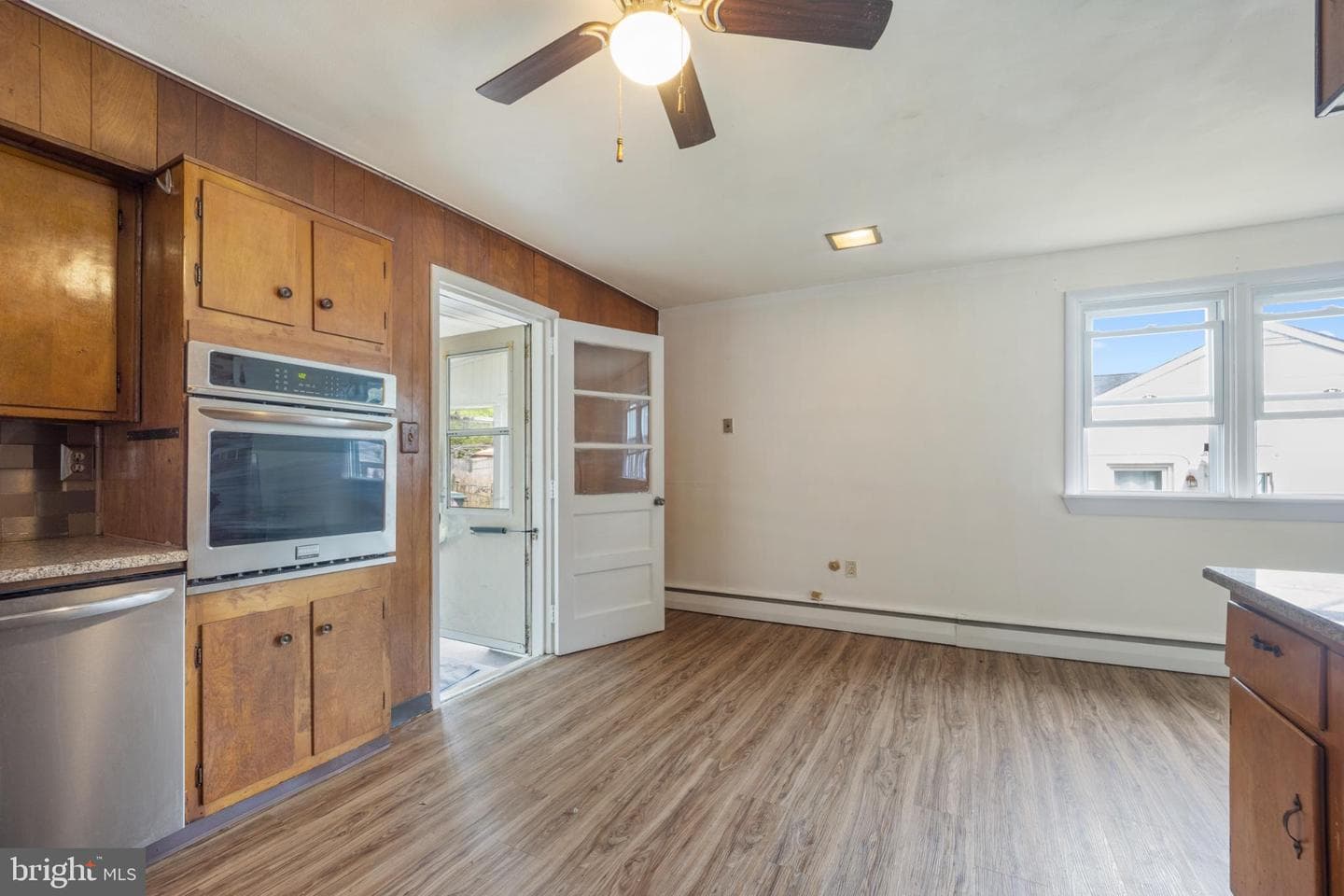 906 Maple Avenue photo 7