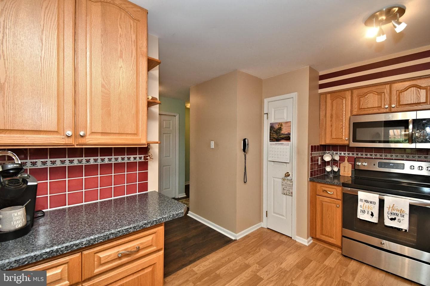 201 Beacon Court photo 16