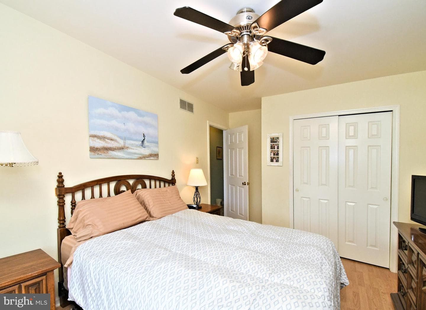 201 Beacon Court photo 29