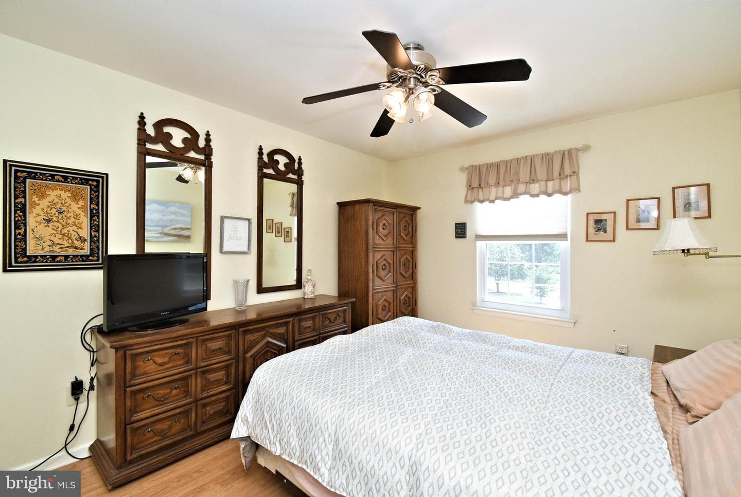 201 Beacon Court photo 30