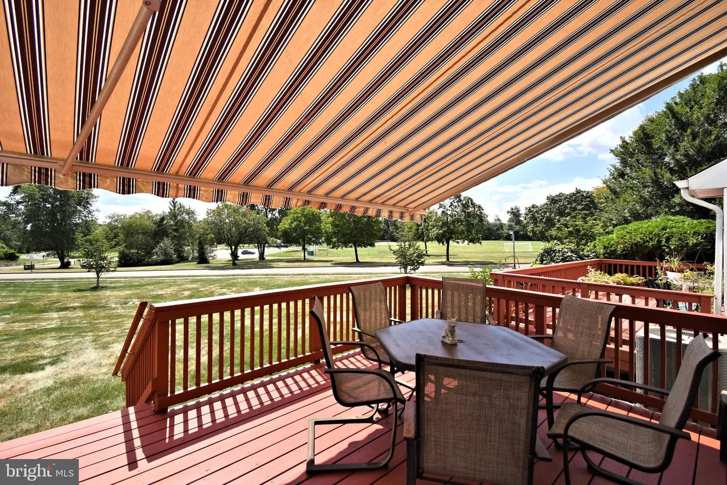 201 Beacon Court photo 40