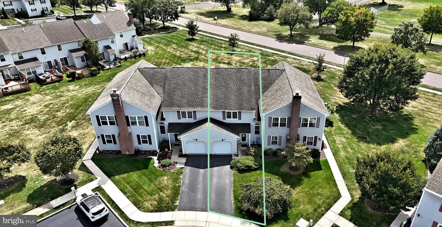 201 Beacon Court photo 60