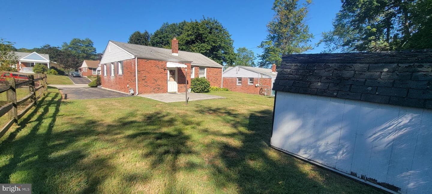111 Lafayette Road photo 20