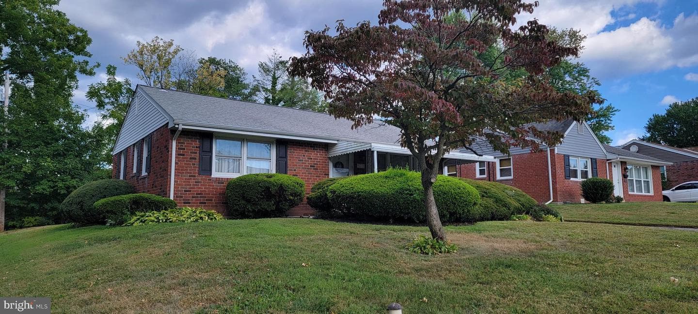 111 Lafayette Road photo 24
