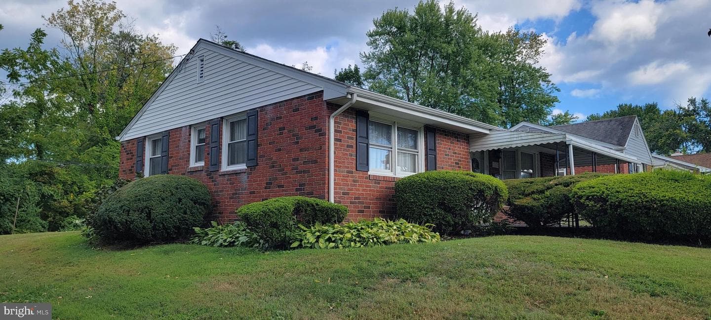 111 Lafayette Road photo 25