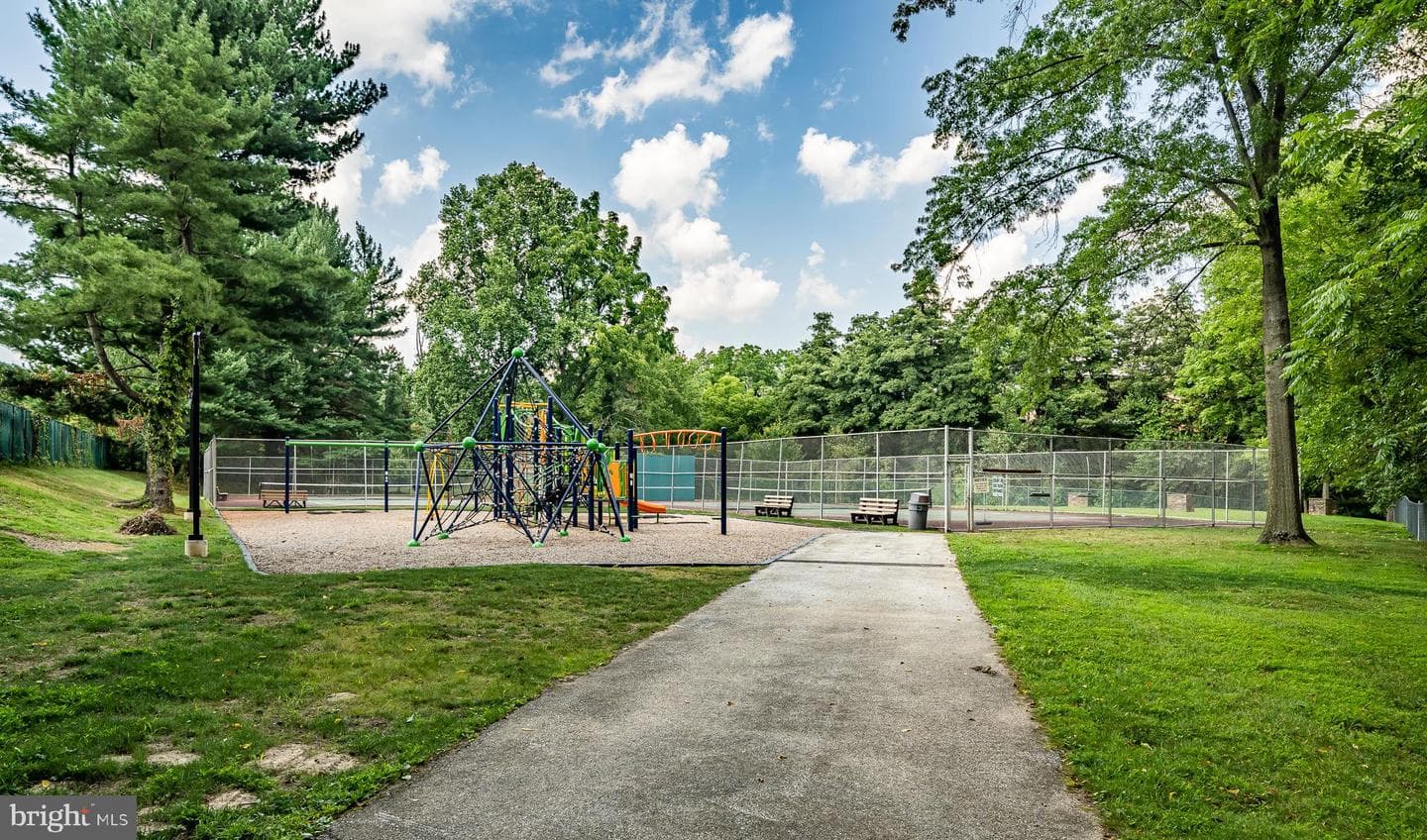 1001 City Avenue #W-109 photo 34