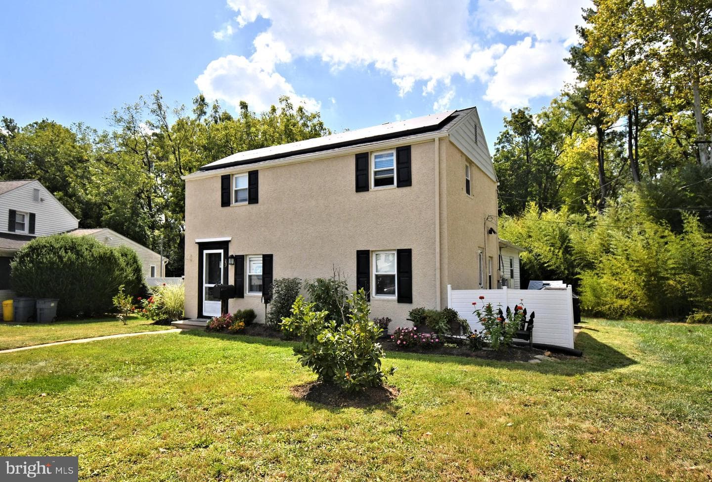 231 Montgomery Avenue photo 3