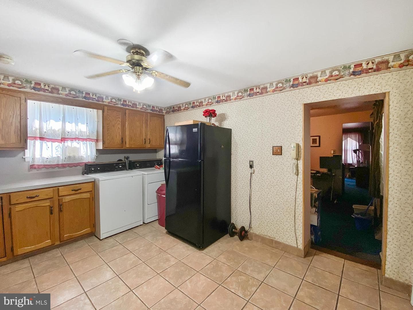 323 E Basin Street photo 9