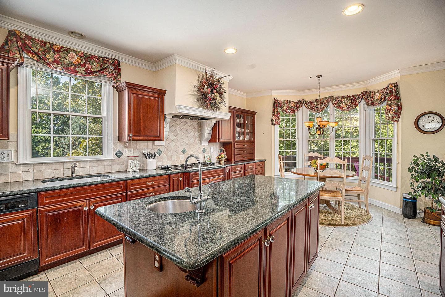 1018 Riverview Lane photo 15