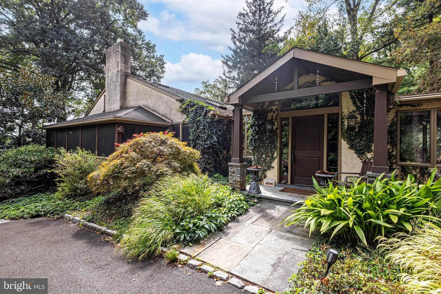 160 Camp Hill Road photo 4