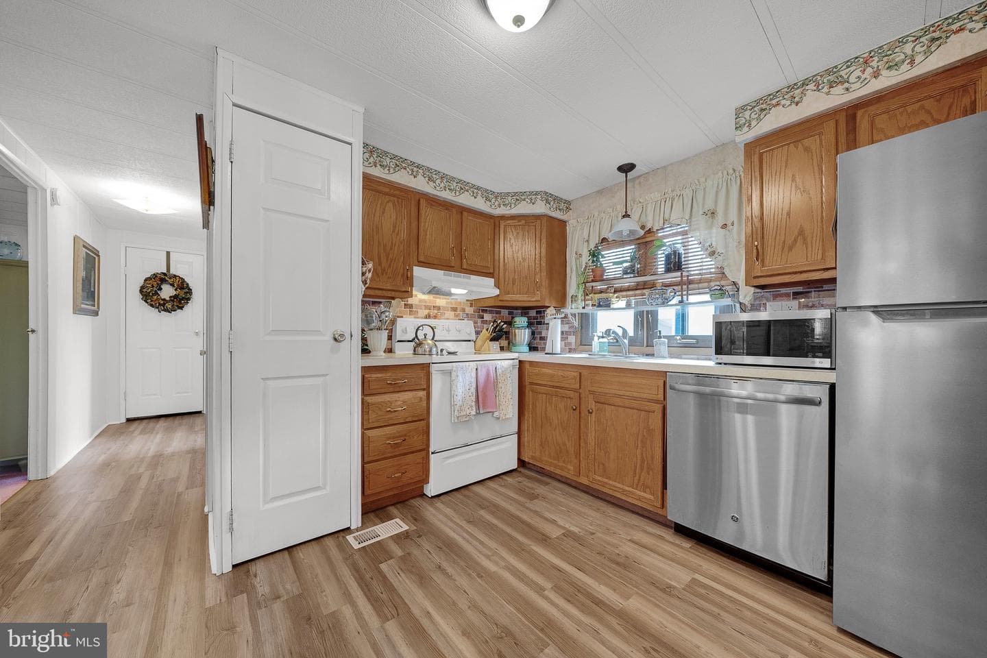 438 Neshaminy Falls Circle photo 17