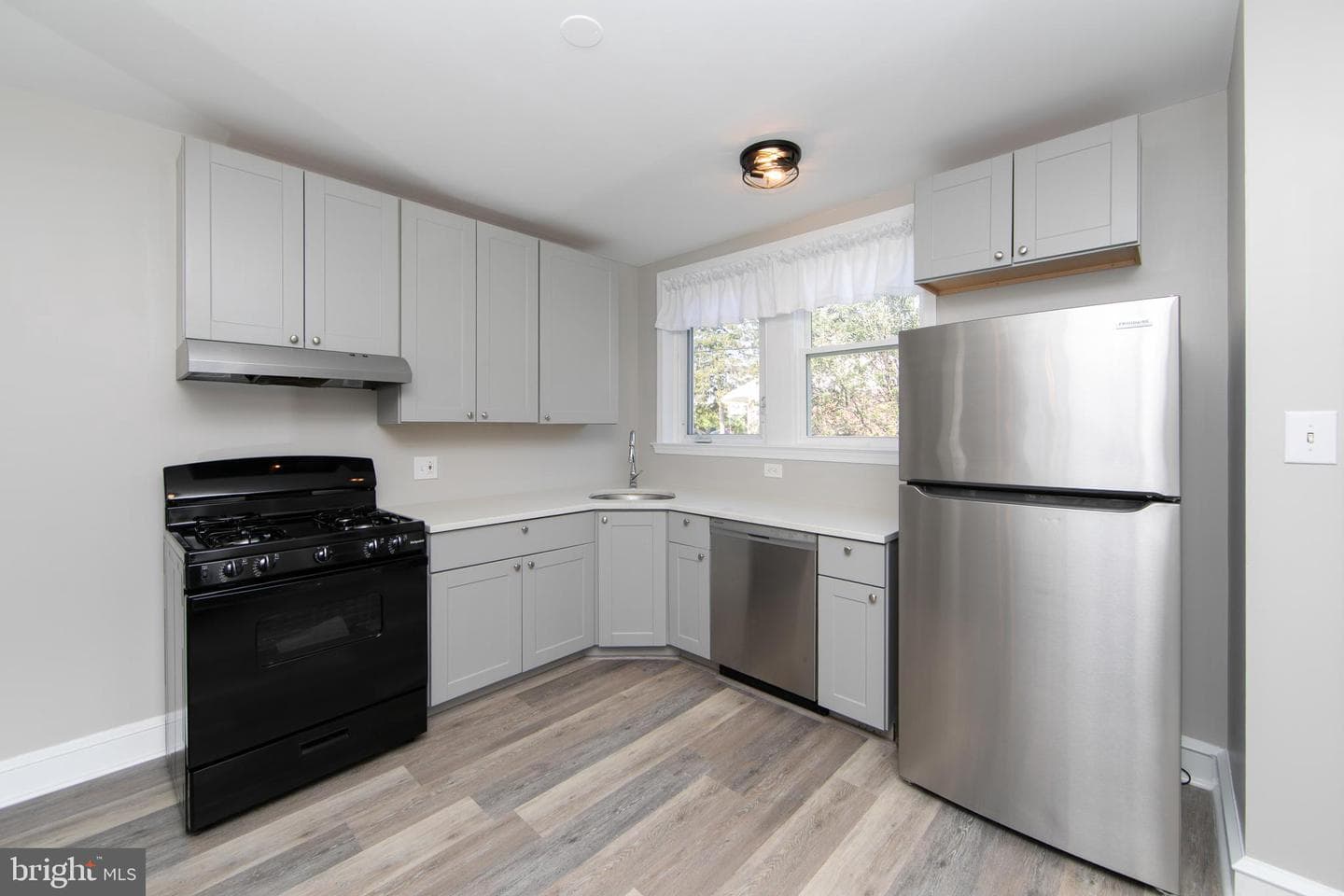1513 Powell Street photo 9