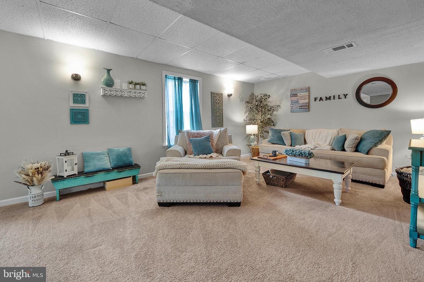 1005 Dorchester Lane photo 23