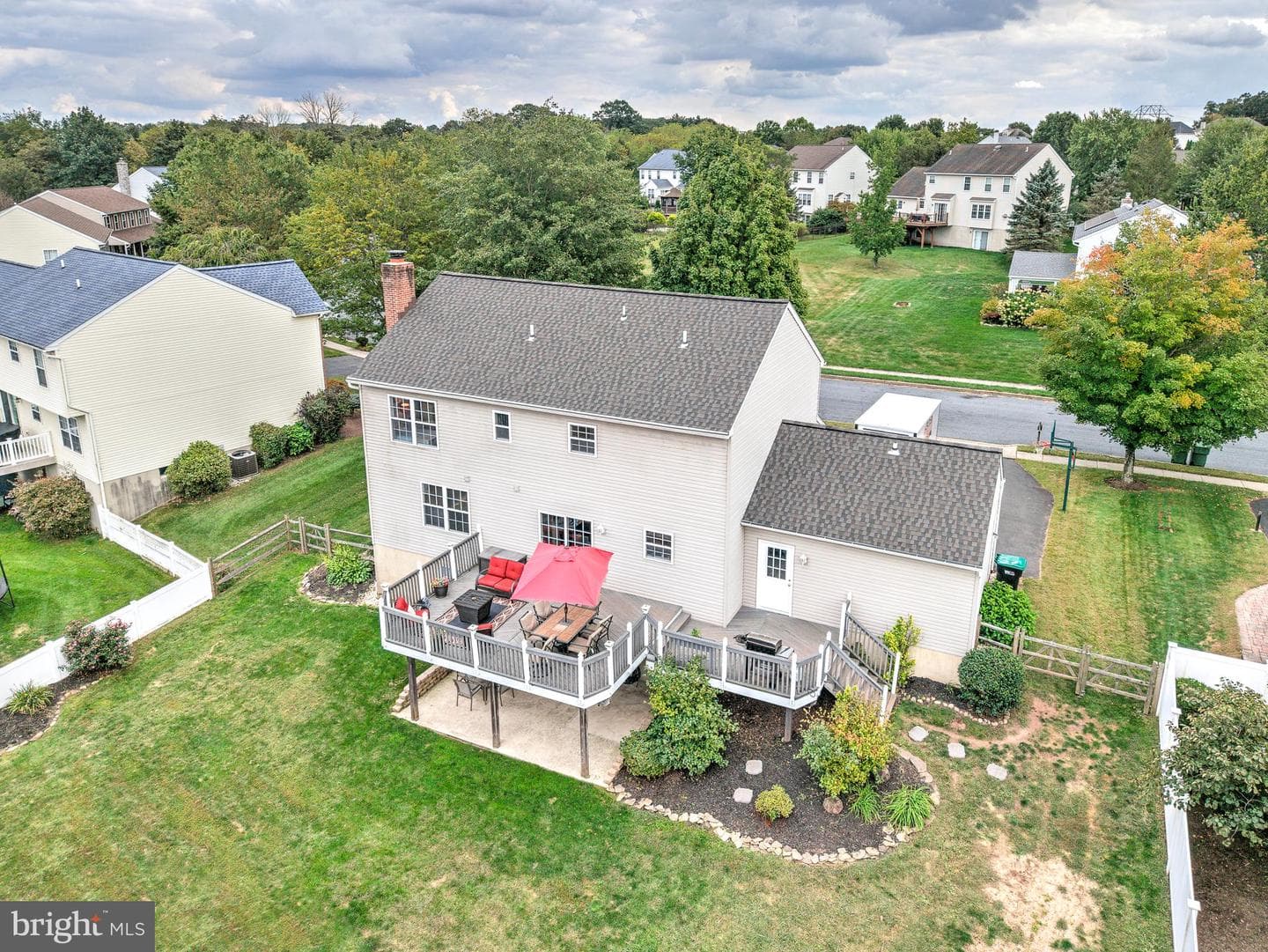 1005 Dorchester Lane photo 31