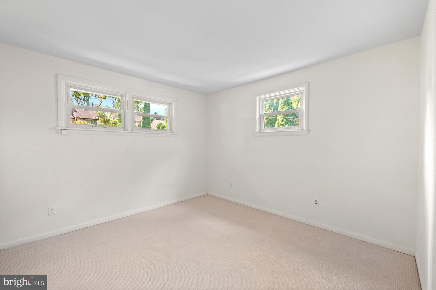 1140 Green Tree Lane photo 40