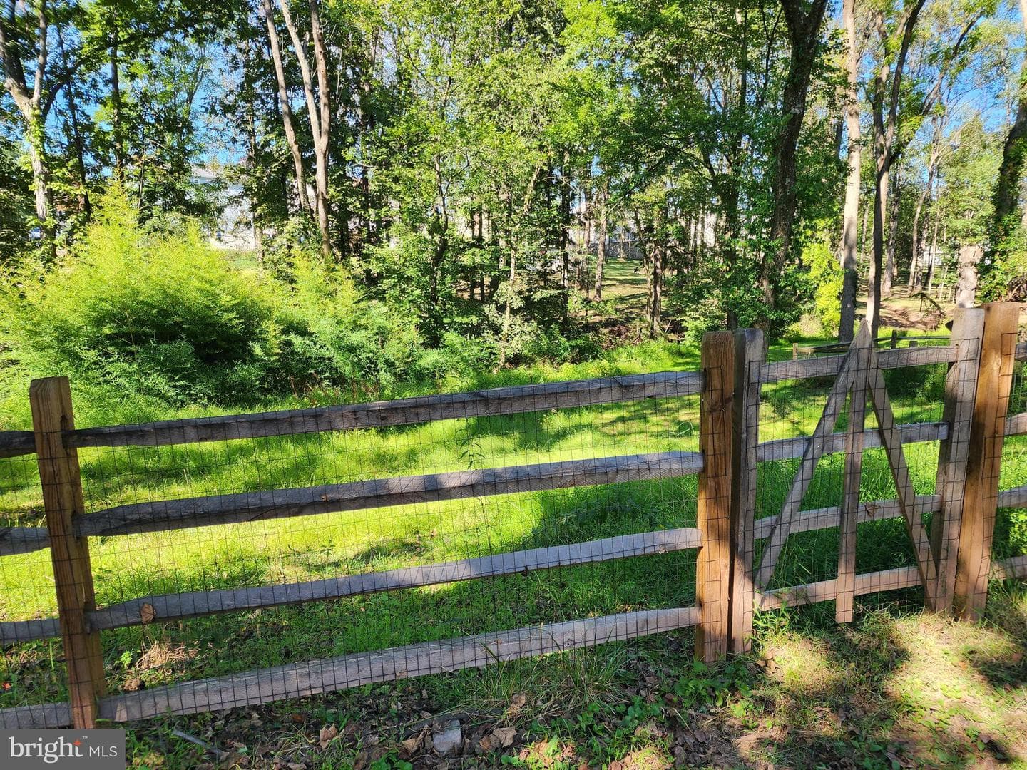 19 Iroquois Drive photo 71