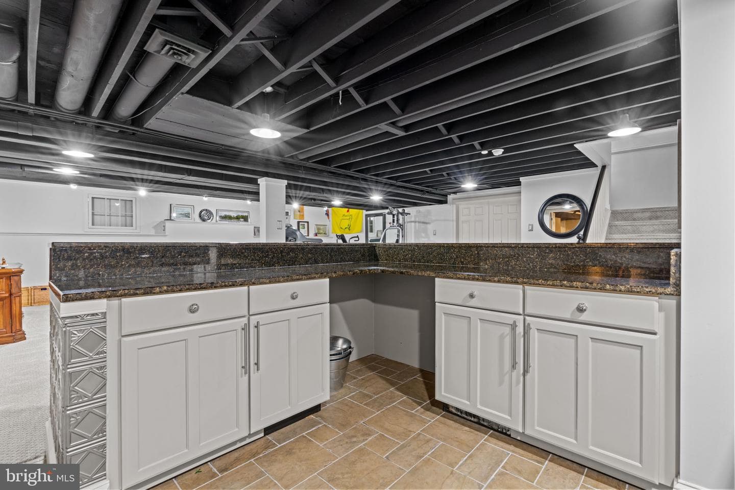 557 Exeter Court photo 45