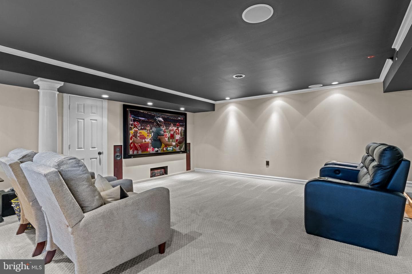 557 Exeter Court photo 48